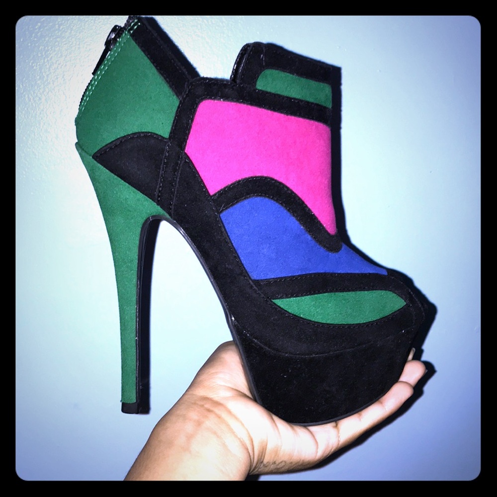 Jessica Alba booties/heels